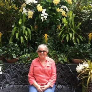 Meet your Posher, Paula